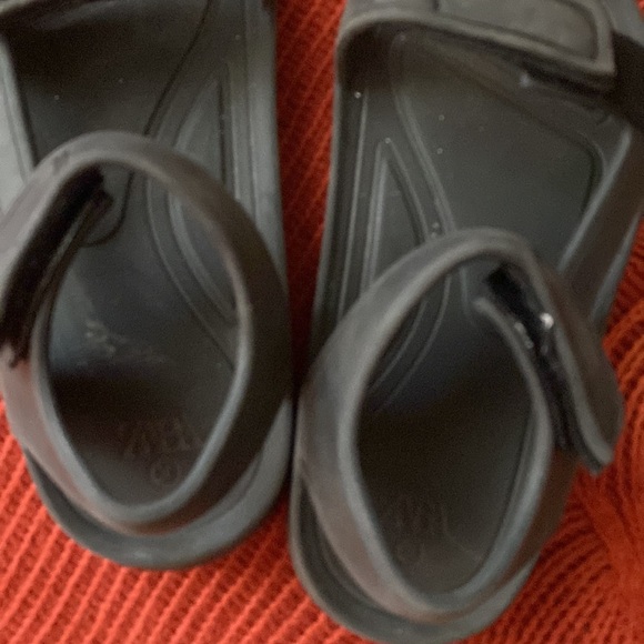 Boys sandals - Picture 3 of 3